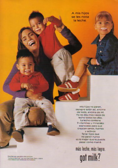 Dalia Barraza & kids - La Mama Got Milk photo contest winners