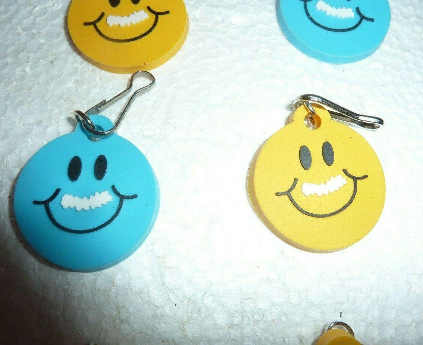 got milk? Milk-Mustache Smiley-Face Zipper-Pull Keychain Fobs