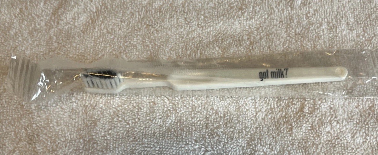 got milk? Toothbrush (NIP)